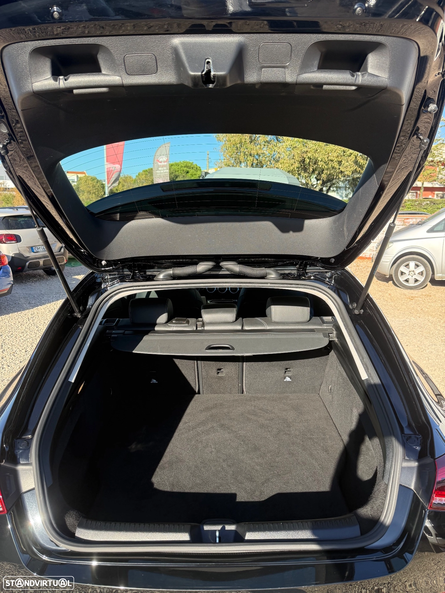 MERCEDES-BENZ MERCEDES-BENZ CLA 250 e 8G-DCT Progressive (2022)