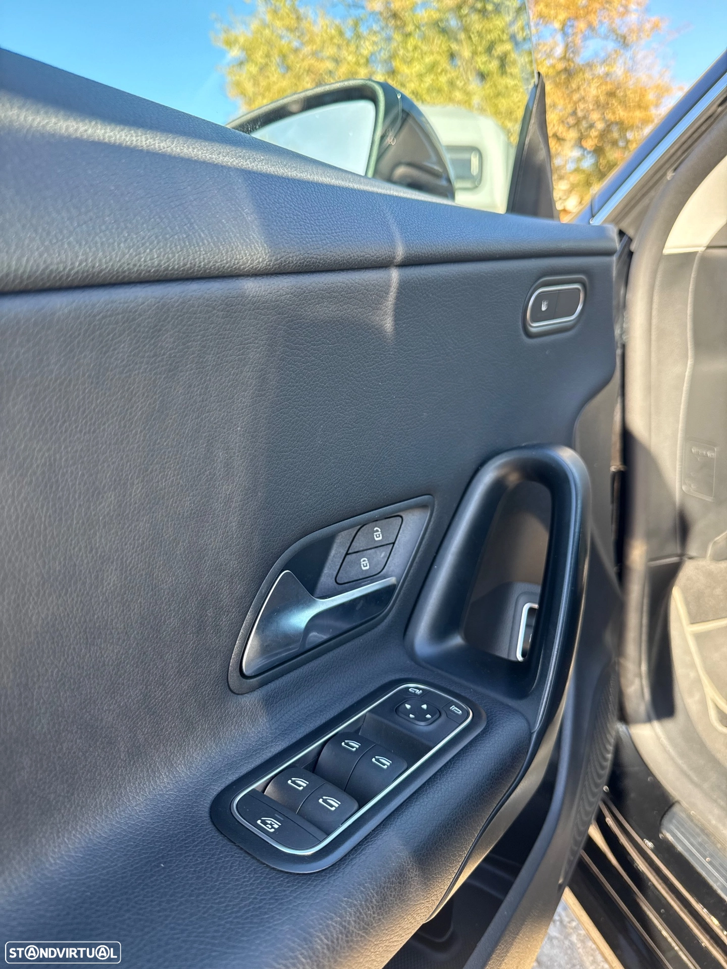 MERCEDES-BENZ MERCEDES-BENZ CLA 250 e 8G-DCT Progressive (2022)