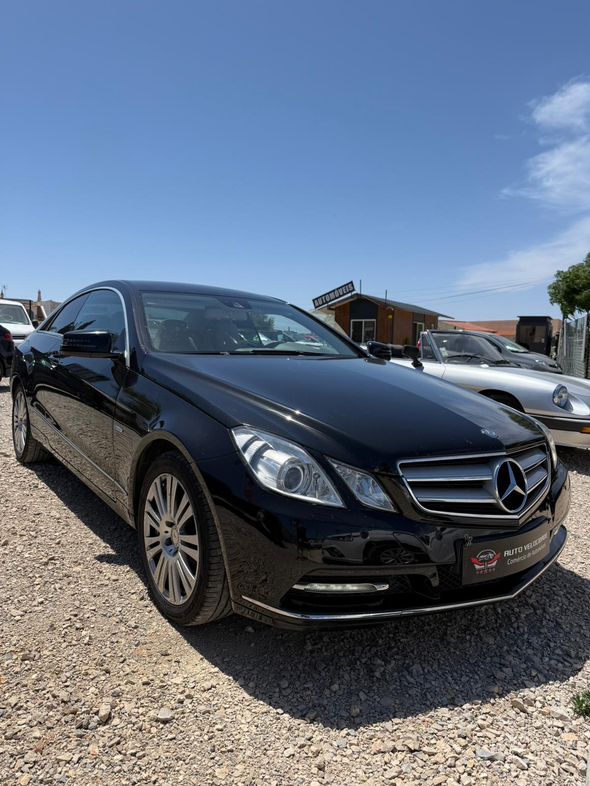 MERCEDES-BENZ MERCEDES-BENZ E 200 BlueEFFICIENCY (2011)