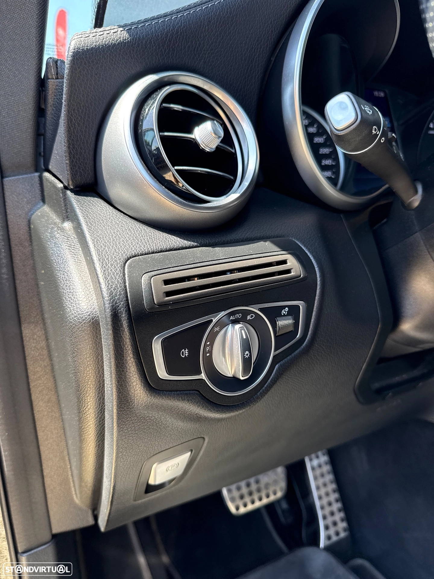 MERCEDES-BENZ MERCEDES-BENZ GLC 300e 4MATIC (2020)