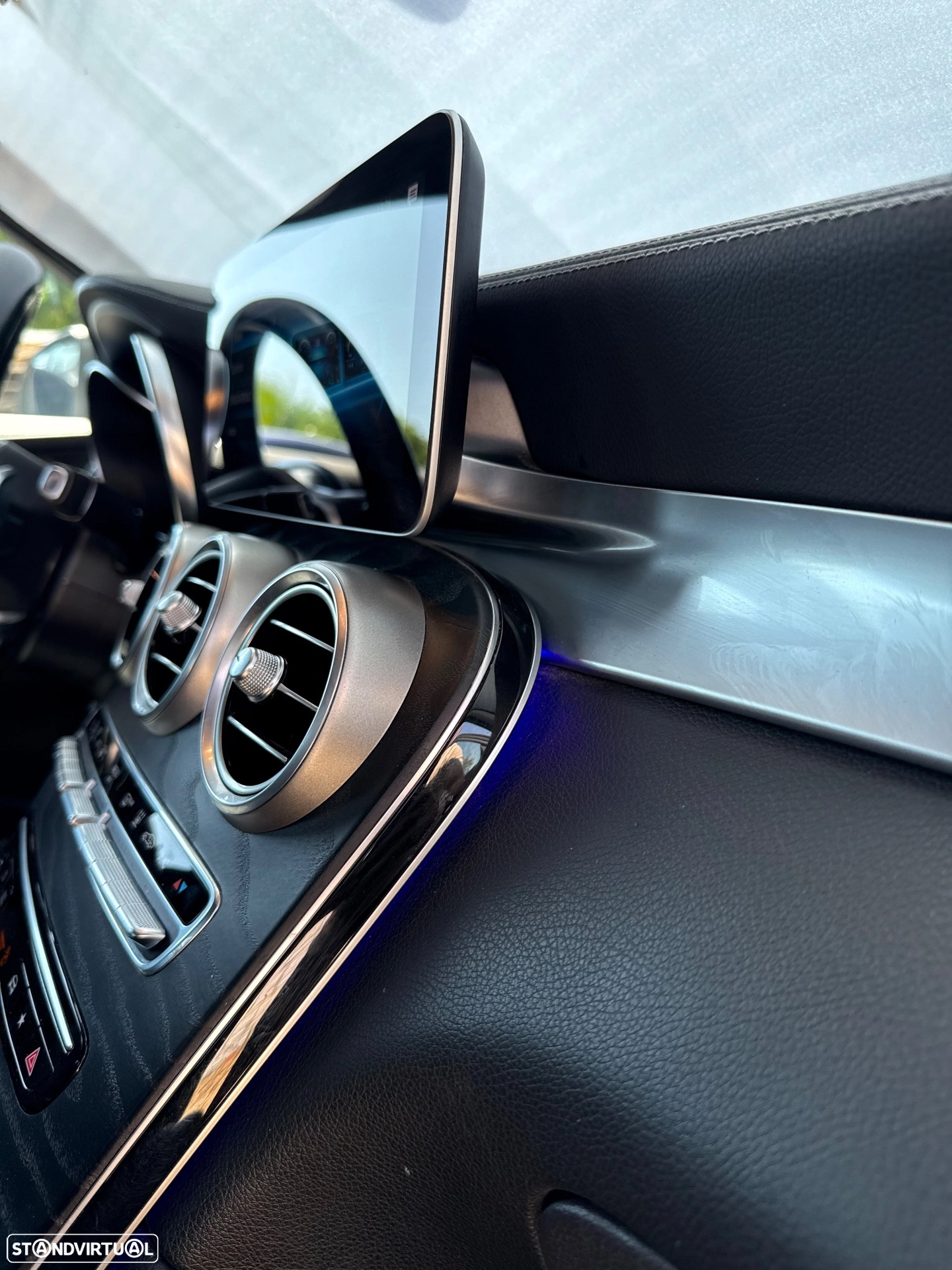 MERCEDES-BENZ MERCEDES-BENZ GLC 300e 4MATIC (2020)
