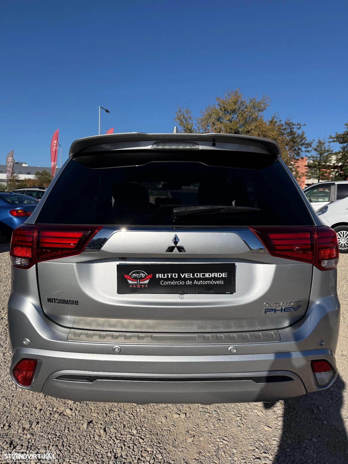 MITSUBISHI MITSUBISHI Outlander 2.4 Instyle (2020)