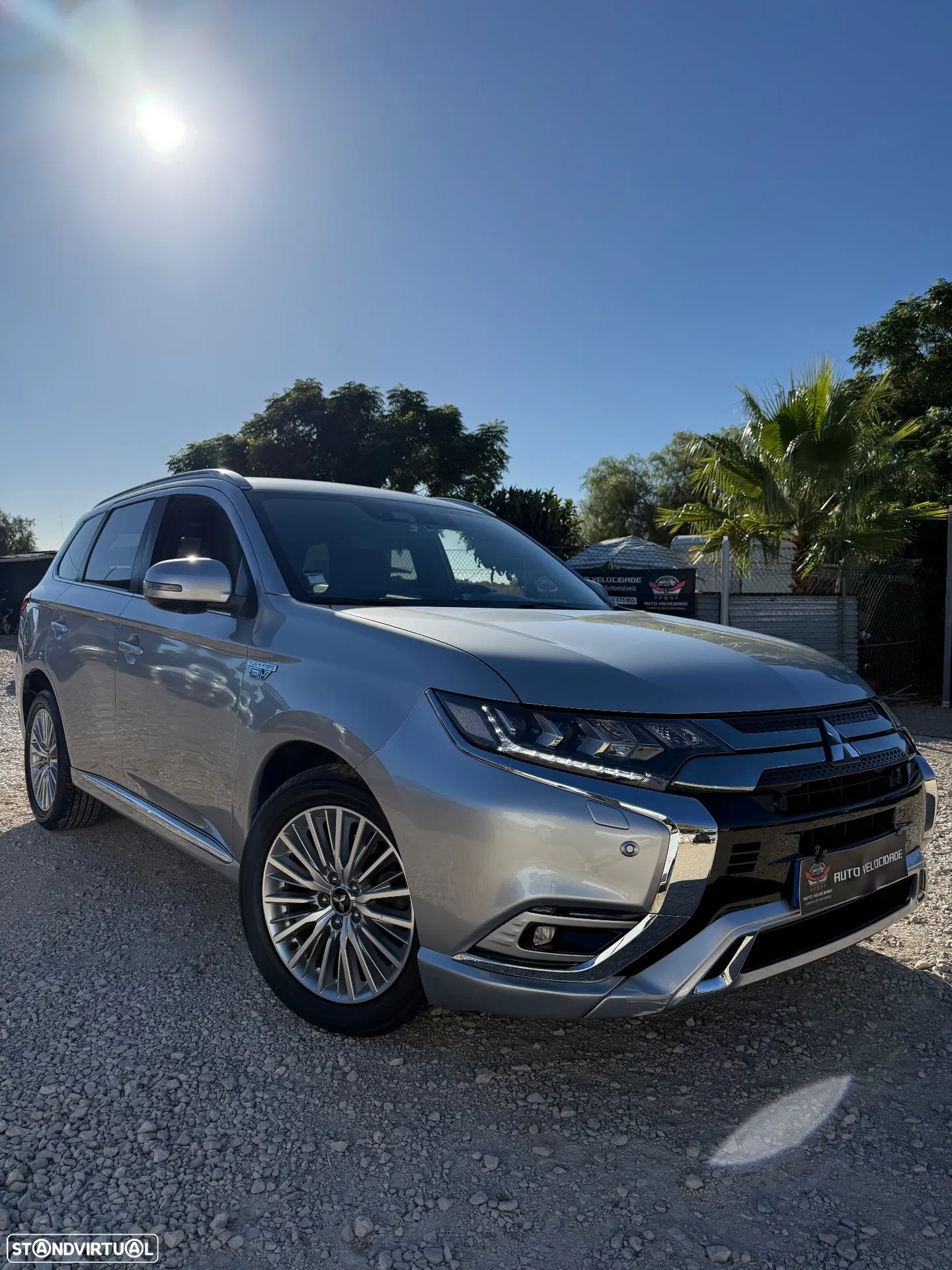 MITSUBISHI MITSUBISHI Outlander 2.4 Instyle (2020)