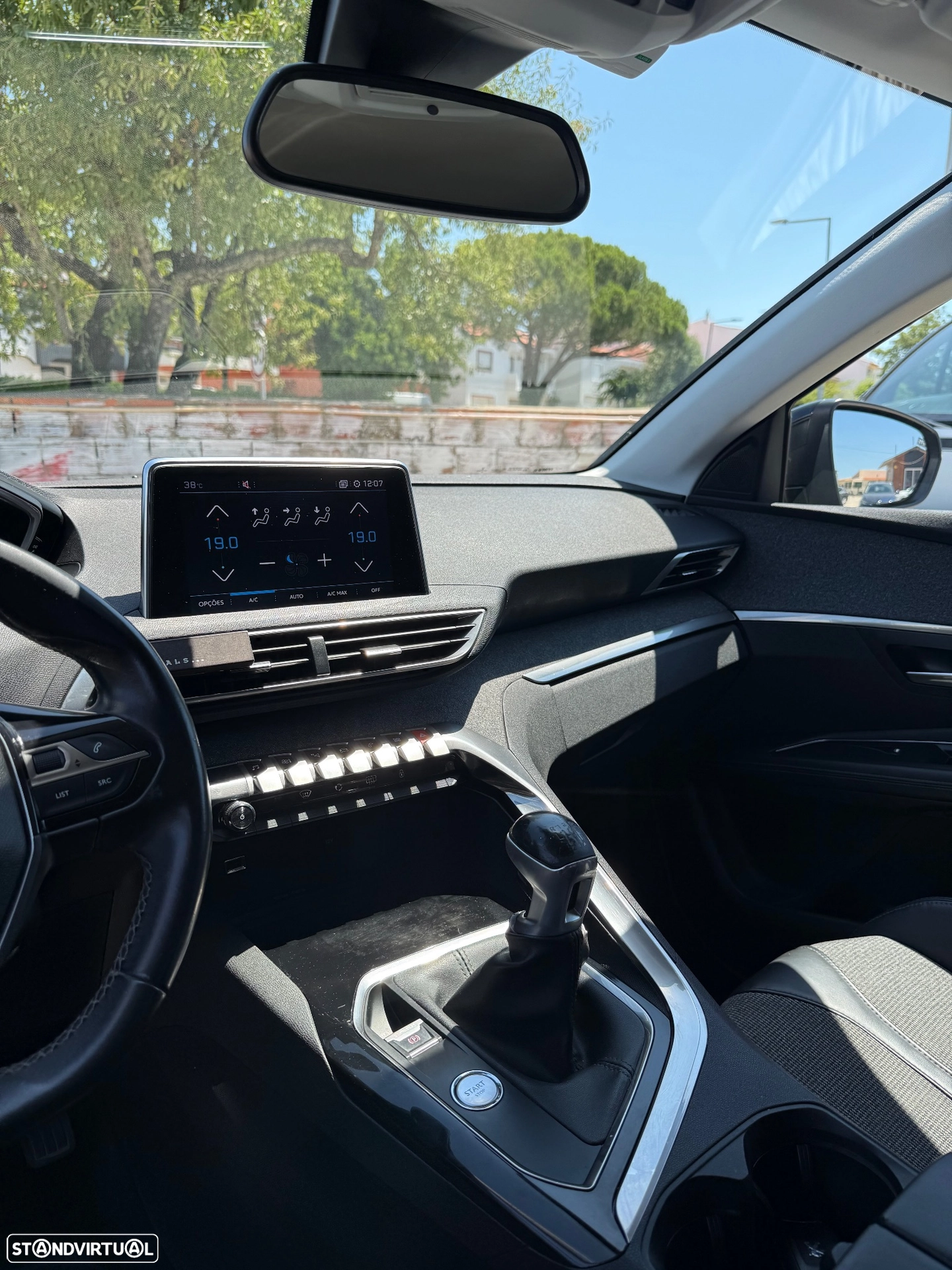 PEUGEOT PEUGEOT 3008 BlueHDi 120 Stop & Start Allure (2017)