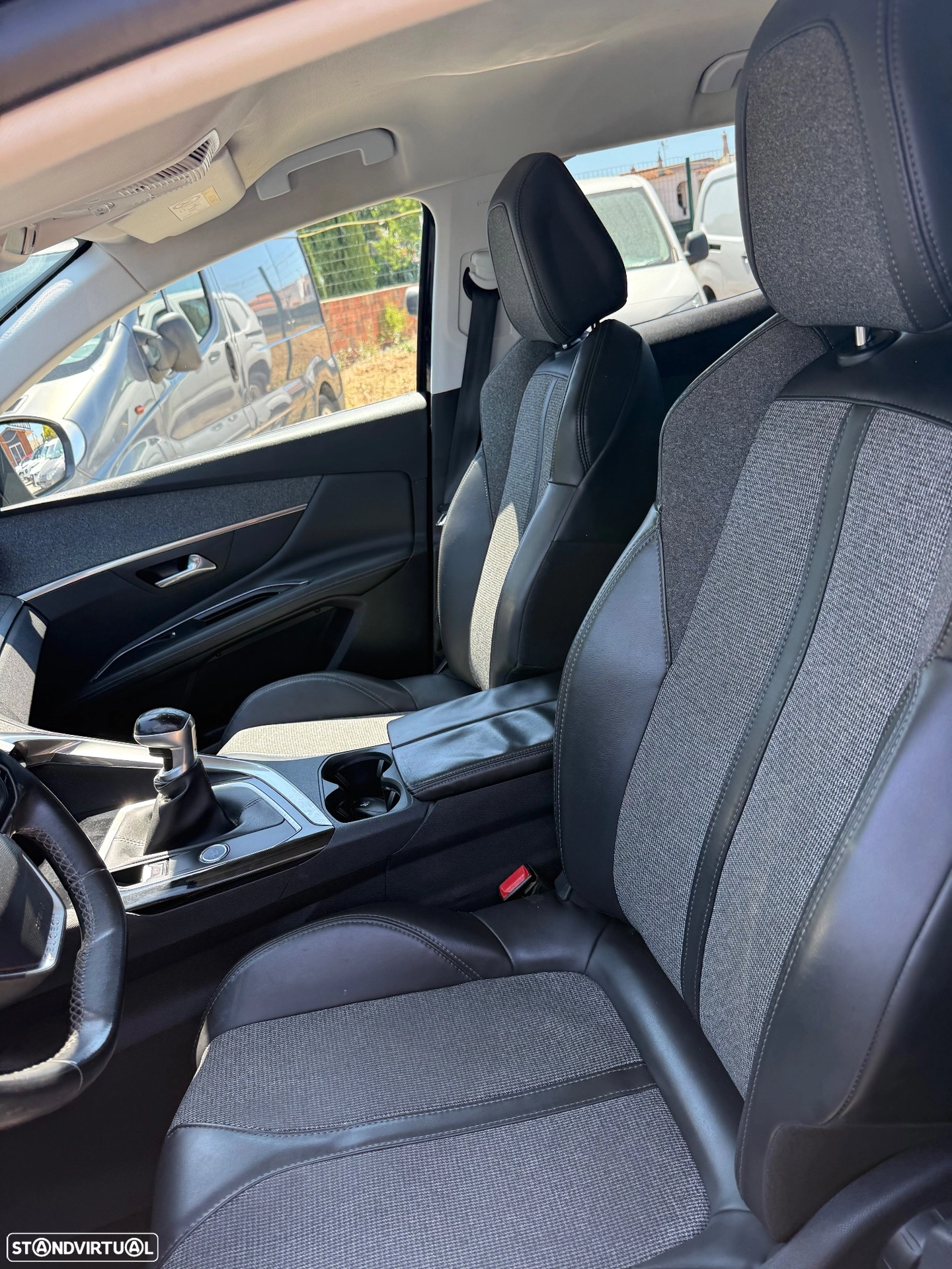 PEUGEOT PEUGEOT 3008 BlueHDi 120 Stop & Start Allure (2017)