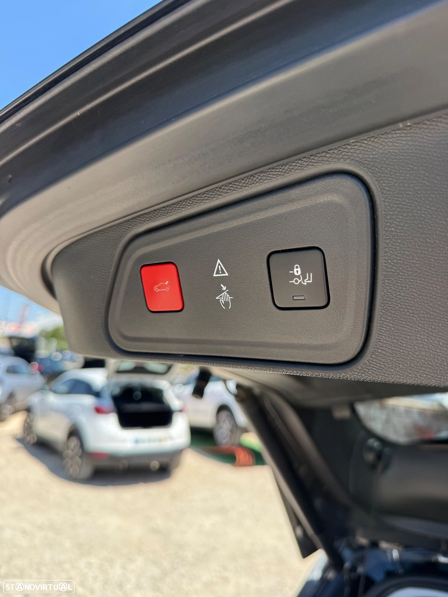 PEUGEOT PEUGEOT 3008 BlueHDi 120 Stop & Start Allure (2017)