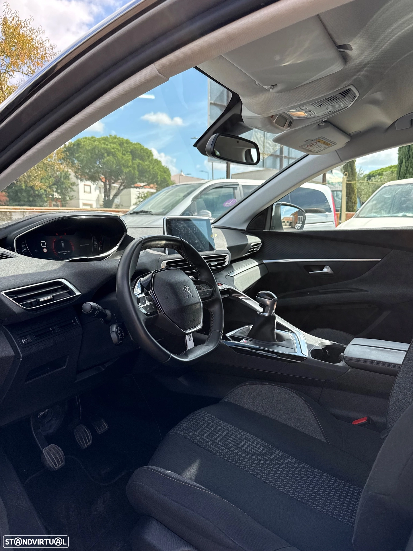 PEUGEOT PEUGEOT 3008 PureTech 130 Stop & Start GPF Active Pack (2017)
