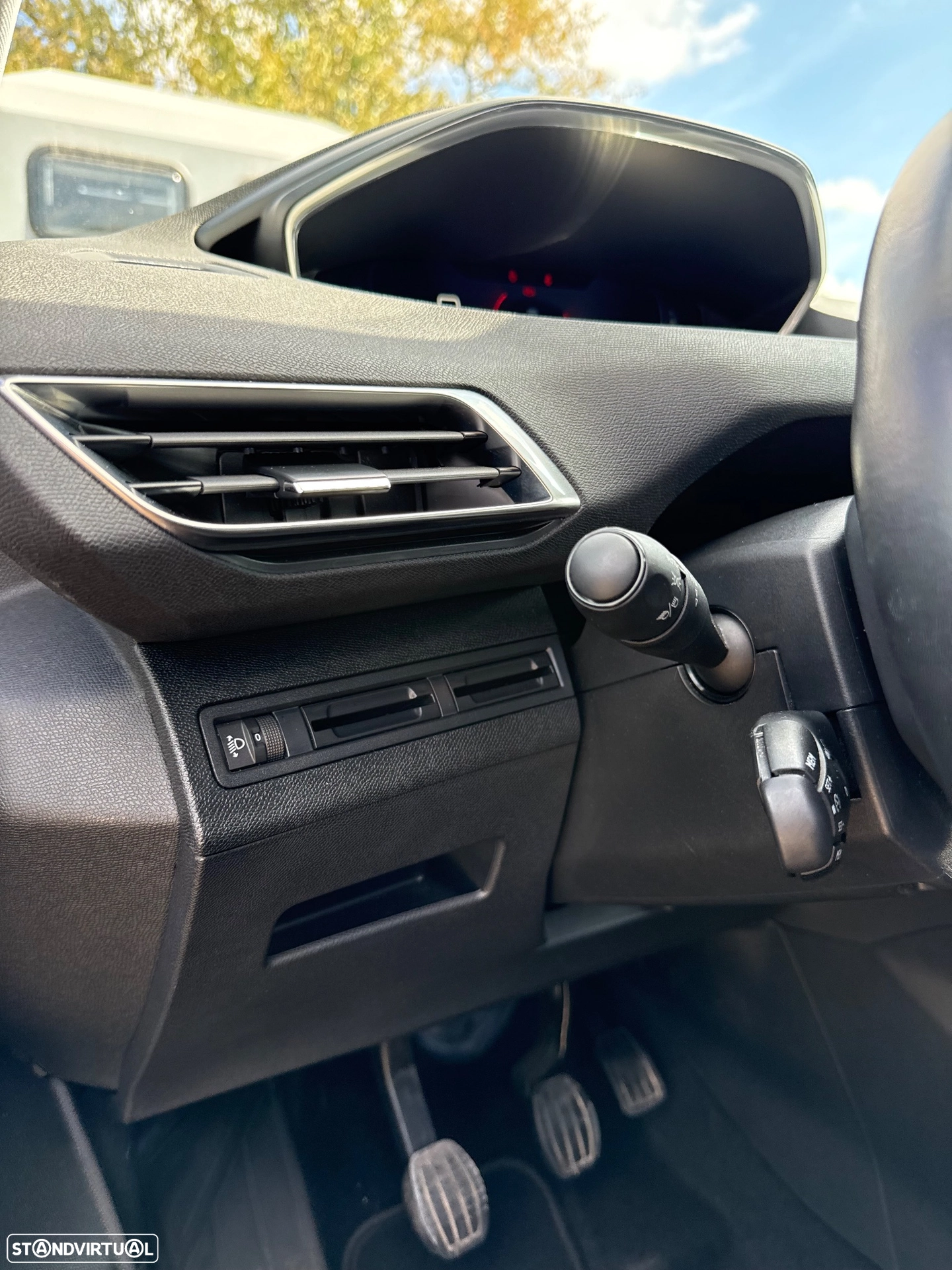 PEUGEOT PEUGEOT 3008 PureTech 130 Stop & Start GPF Active Pack (2017)