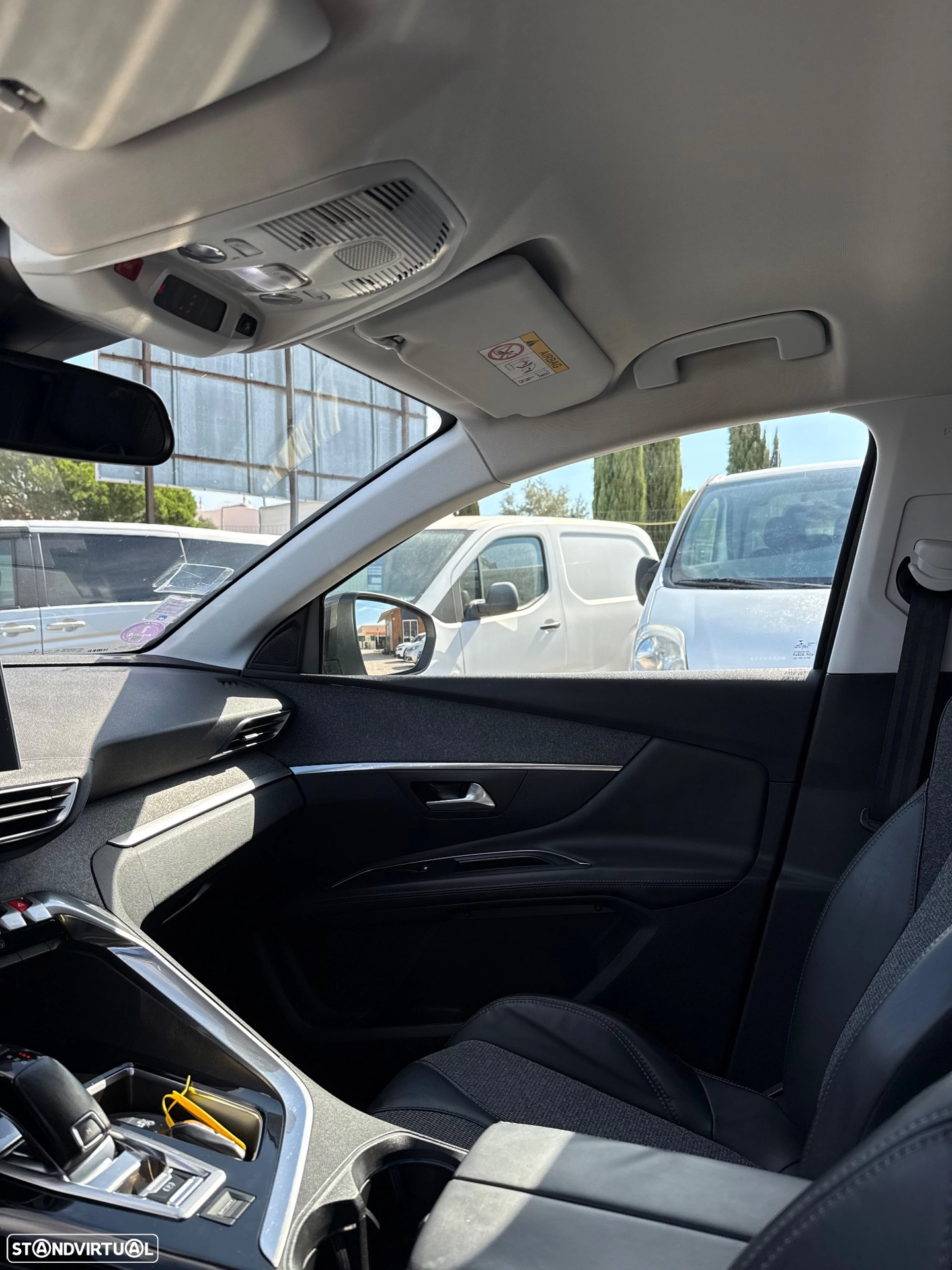 PEUGEOT PEUGEOT 3008 PureTech 130 Stop & Start GPF EAT8 Allure (2017)