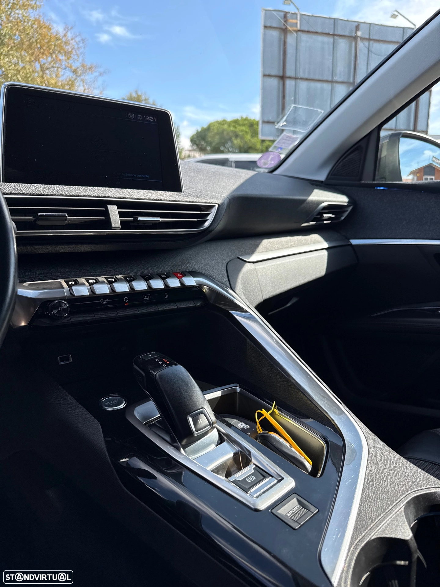 PEUGEOT PEUGEOT 3008 PureTech 130 Stop & Start GPF EAT8 Allure (2017)