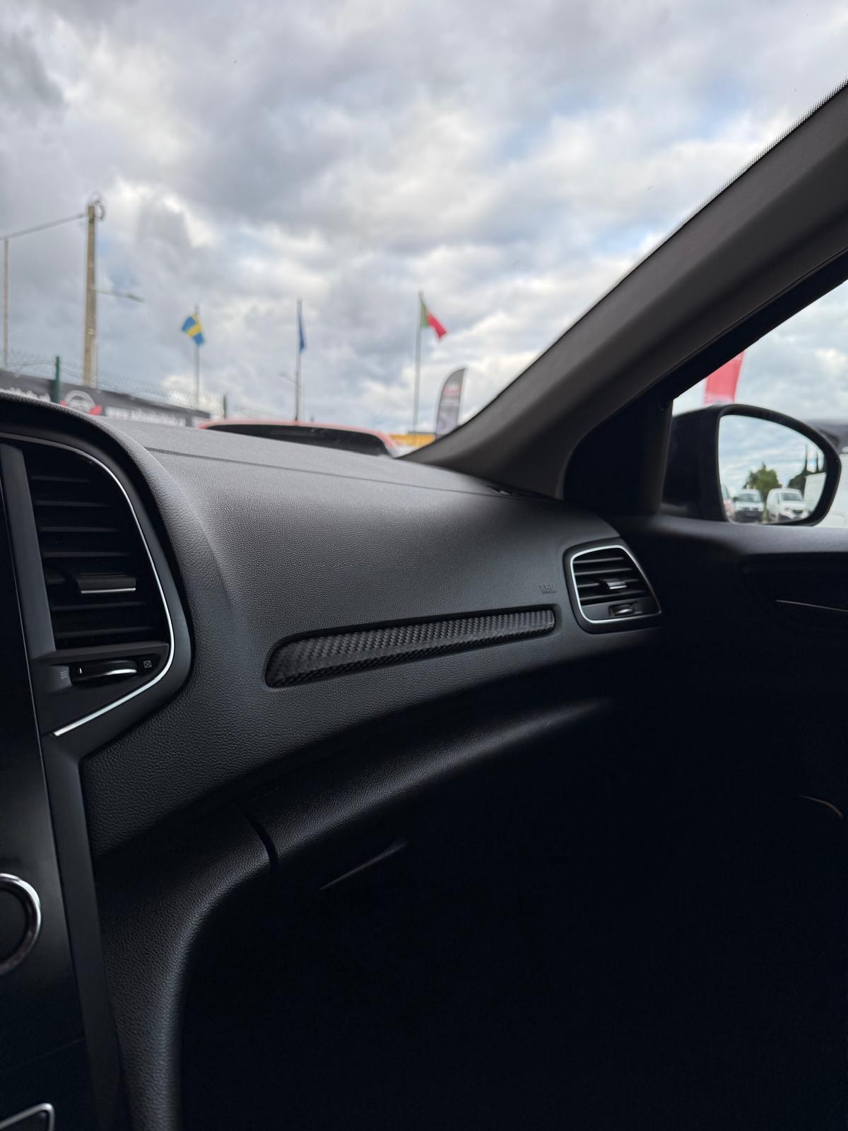 RENAULT RENAULT Megane 1.5 DCI Preto Pérola (2020)